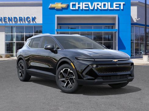 New 2026 Chevrolet Equinox EV LT image 9