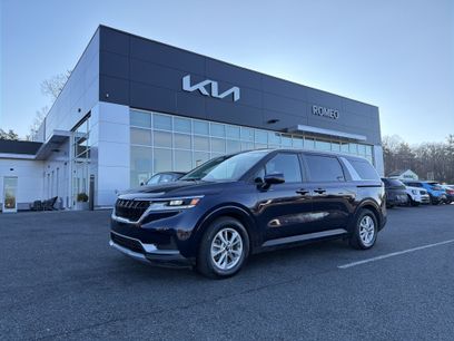Used 2023 Kia Carnival LX