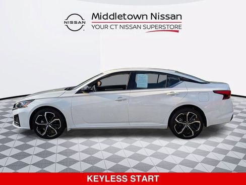 Certified 2024 Nissan Altima 2.5 SR AWD/4WD image 7