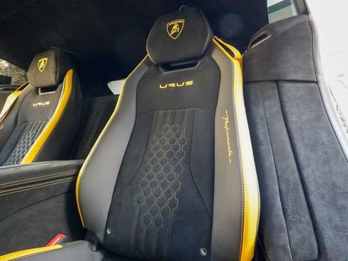 Used 2023 Lamborghini Urus Performante image 81