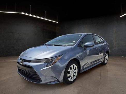 Used 2026 Toyota Corolla LE FWD image 3