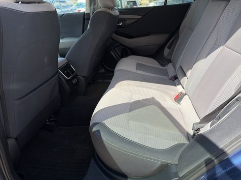 Used 2022 Subaru Outback Premium image 10
