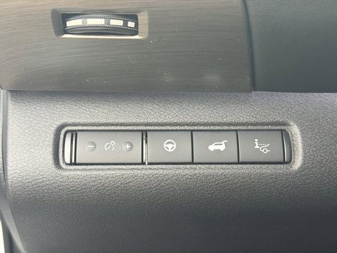 New 2025 Nissan Pathfinder Platinum w/ Cargo Package image 23