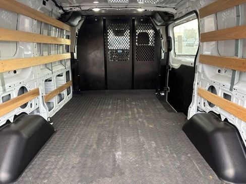 Used 2024 Ford Transit 250 Low Roof w/ Exterior Upgrade Package image 9