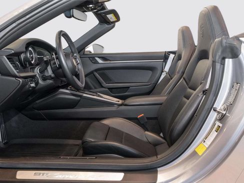 Used 2020 Porsche 911 Carrera 4S AWD/4WD image 19