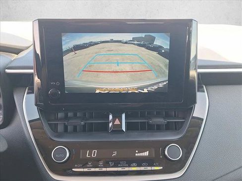 Used 2024 Toyota Corolla LE FWD image 13