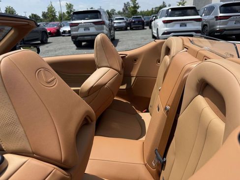 Used 2022 Lexus LC 500 Convertible w/ Touring Package RWD image 18