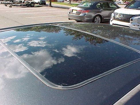 Used 2012 Toyota Corolla S image 6