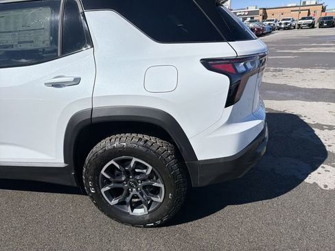New 2026 Chevrolet Equinox ACTIV w/ LPO, Floor Liner Package AWD/4WD image 9