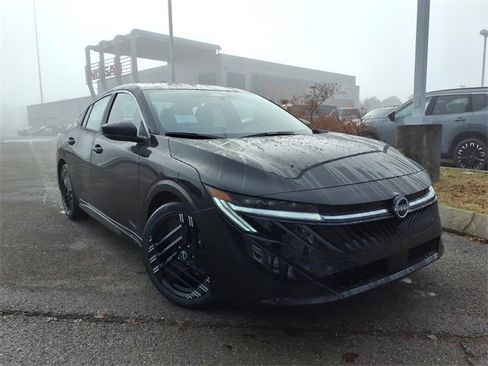 New 2026 Nissan Sentra SR image 1