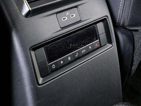 Used 2024 MAZDA CX-90 3.3 Turbo w/ Preferred Plus image 19