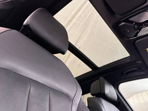 Used 2022 BMW X5 xDrive40i w/ M Sport Package image 17