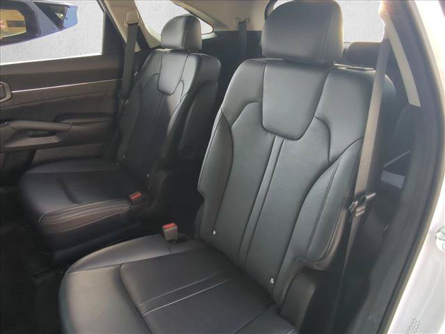 Used 2025 Kia Sorento SX AWD/4WD image 21