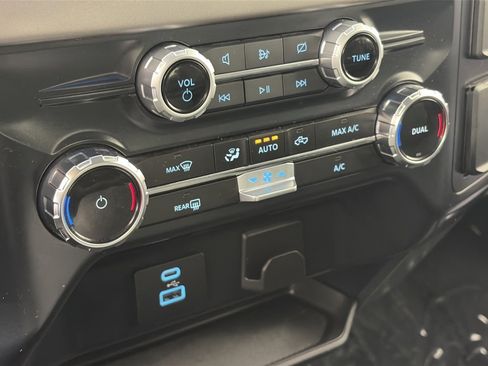 Used 2024 Ford F150 XLT w/ Tow/Haul Package image 21