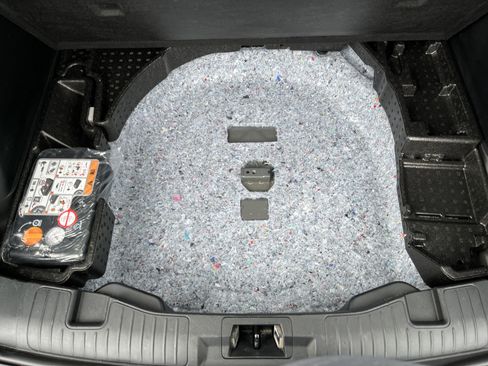Used 2025 Ford Escape ST-Line AWD/4WD image 11