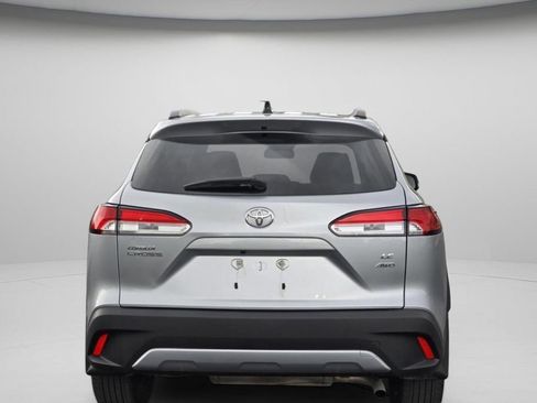 Used 2025 Toyota Corolla Cross LE AWD/4WD image 19