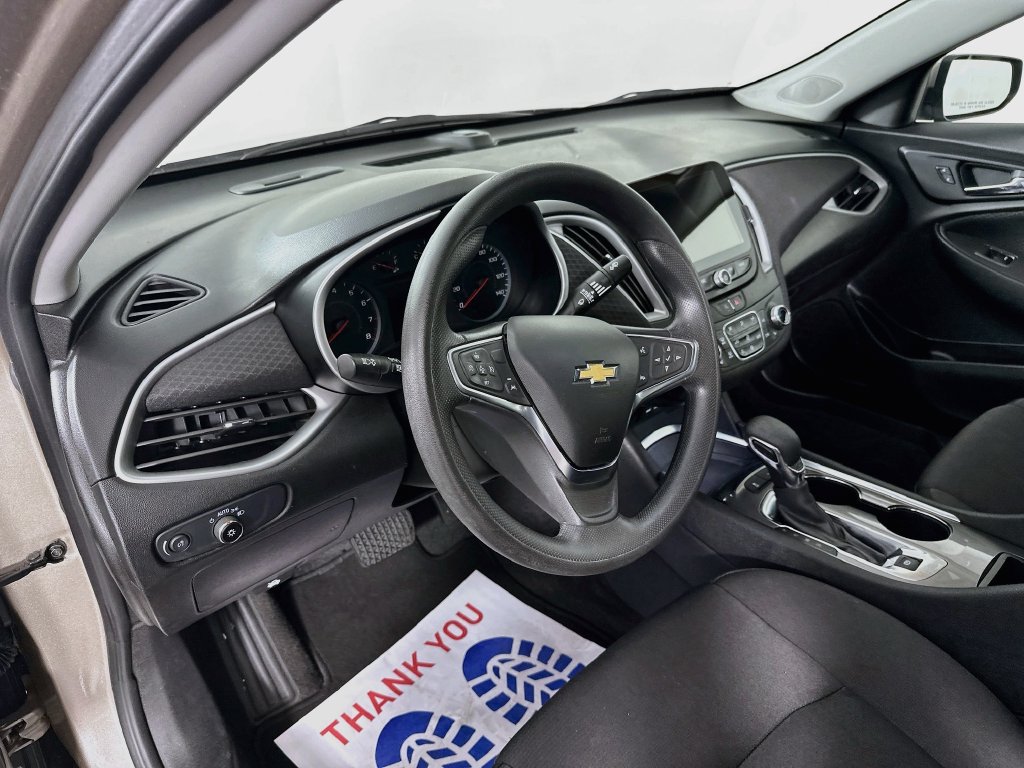 Used 2024 Chevrolet Malibu LT FWD image 15