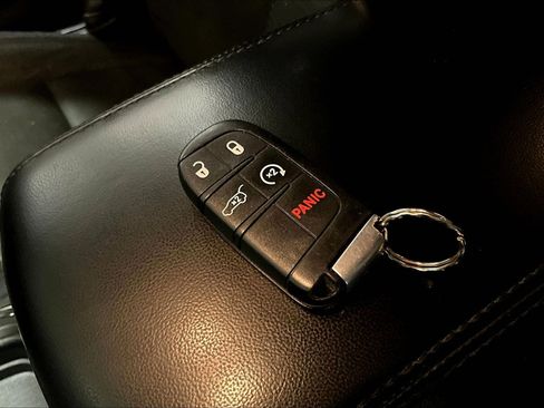 Used 2019 Dodge Durango GT AWD/4WD image 35