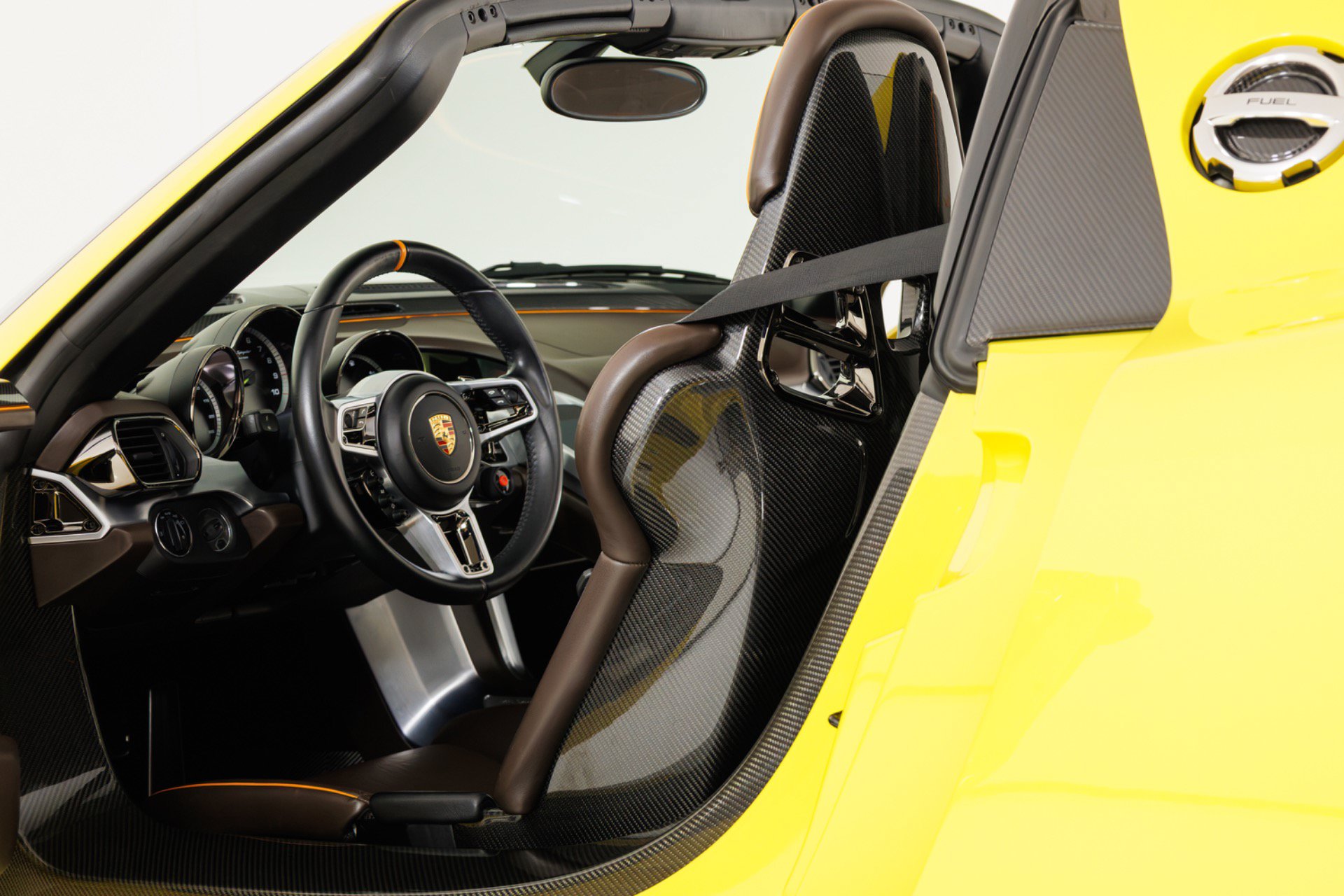 Used 2015 Porsche 918 Spyder AWD/4WD image 45