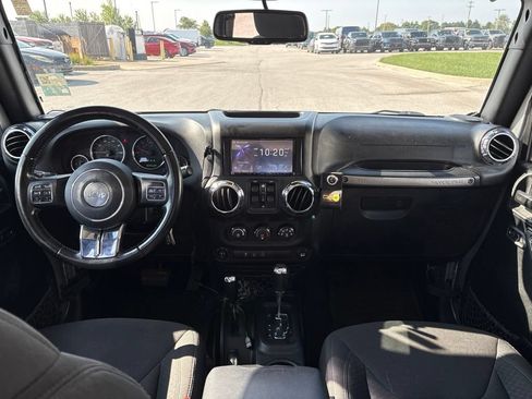 Used 2017 Jeep Wrangler Unlimited Sport AWD/4WD image 19