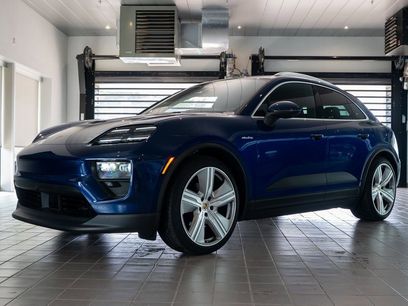 New 2024 Porsche Macan 4 Electric