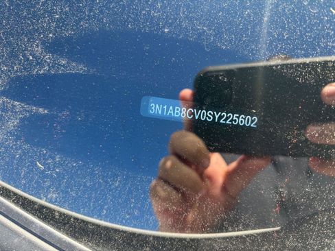 Used 2025 Nissan Sentra SV image 10