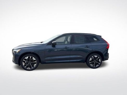 New 2026 Volvo XC60 B5 Plus w/ Climate Package image 4
