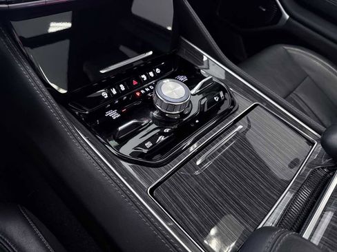 Used 2022 Jeep Wagoneer Series III w/ Premium Group I AWD/4WD image 55