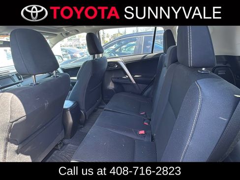 Used 2015 Toyota RAV4 XLE AWD/4WD image 5