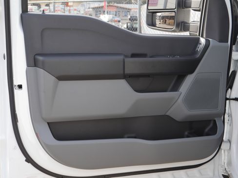 Certified 2024 Ford F450 XL w/ XL Chrome Package image 25