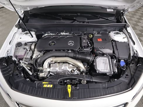 New 2026 Mercedes-Benz GLB 250 image 30