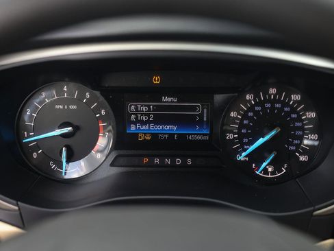 Used 2016 Ford Fusion SE FWD image 28