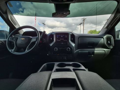 Certified 2025 Chevrolet Silverado 1500 Custom w/ LPO, Dark Essentials Package RWD image 2