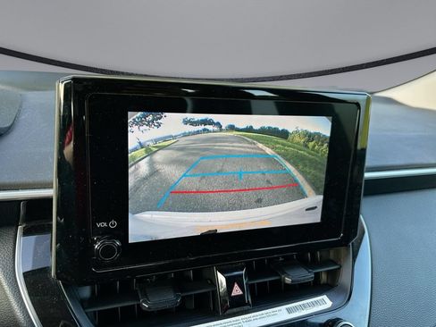 Used 2023 Toyota Corolla LE FWD image 21
