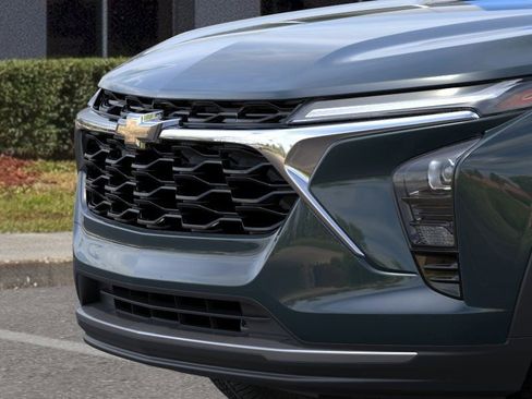 New 2026 Chevrolet Trax LT w/ Driver Confidence Package FWD image 13