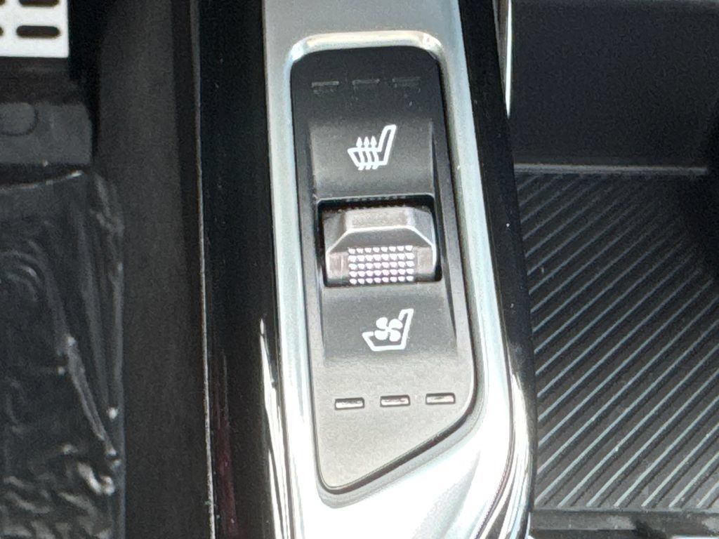 New 2025 Kia Sorento SX FWD image 31