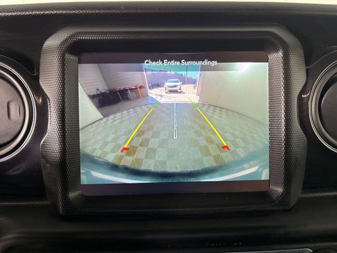 Used 2023 Jeep Wrangler Sport image 15