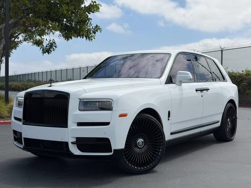 Used 2021 Rolls-Royce Cullinan AWD/4WD image 5