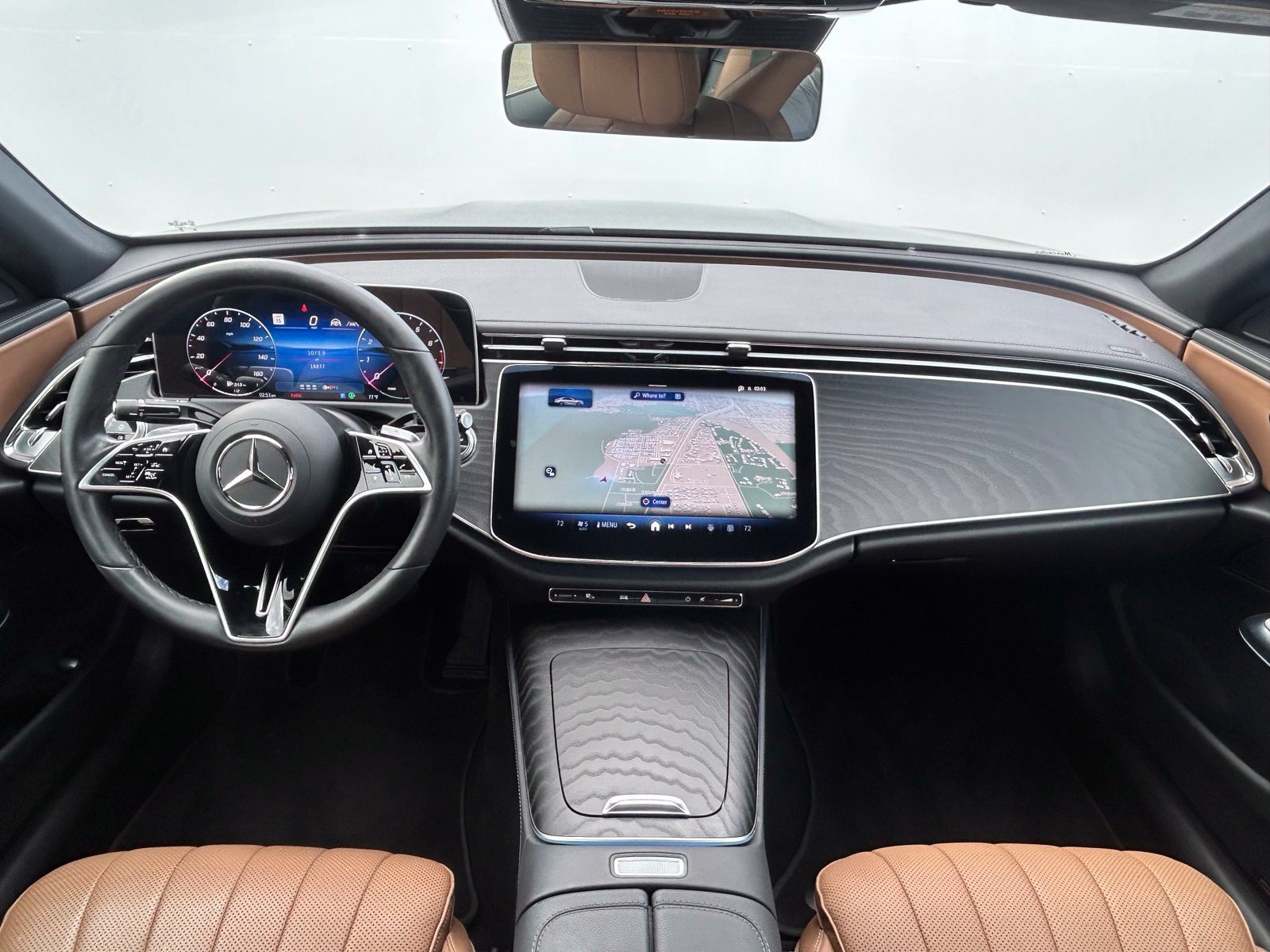 Used 2025 Mercedes-Benz E 450 4MATIC Sedan image 11