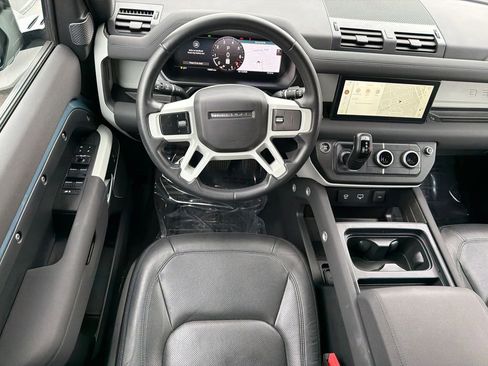 Used 2023 Land Rover Defender 110 S image 19