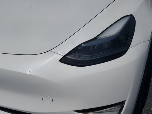 Used 2024 Tesla Model Y Long Range image 9