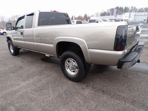 Used 2003 Chevrolet Silverado 2500 LS w/ Skid Plate Package image 3