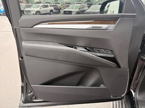 Used 2026 Cadillac Escalade Platinum Sport w/ LPO, ONYX Package AWD/4WD image 21