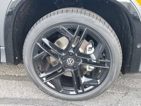 New 2026 Volkswagen Tiguan SE R-Line image 15