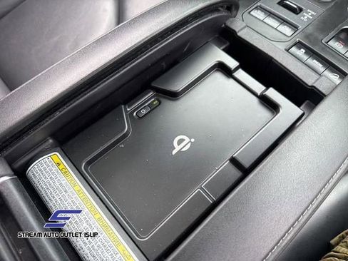 Used 2022 Toyota Highlander XLE image 15