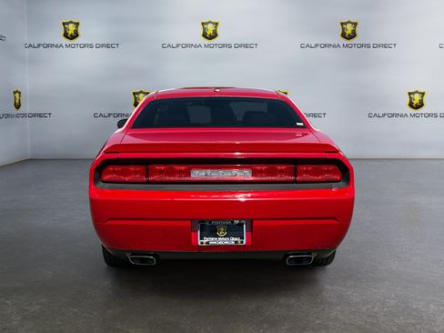Used 2010 Dodge Challenger R/T w/ Sound Group RWD image 4