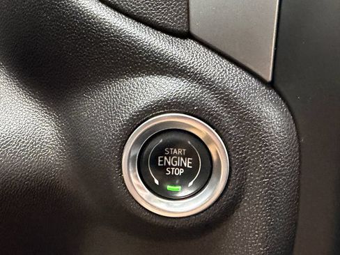 Used 2023 Chevrolet Silverado 1500 Custom RWD image 28