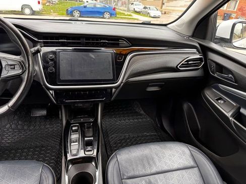 Used 2022 Chevrolet Bolt EUV LT w/ Convenience Package FWD image 20