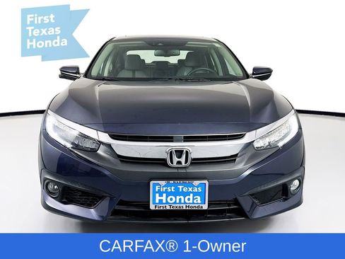 Used 2017 Honda Civic Touring image 2