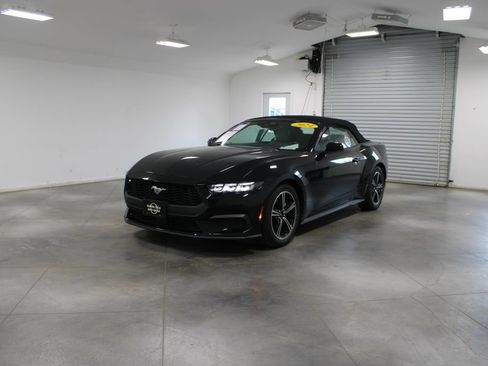 Used 2024 Ford Mustang Premium RWD image 4